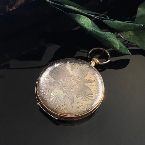 Antique Victorian Large Daguerrotype Photo Locket - image 4