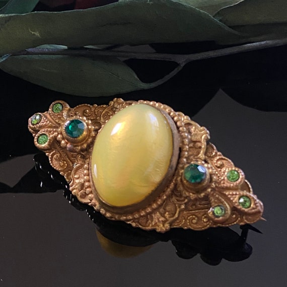 Antique Art Deco Czech Yellow & Green Glass Pearl… - image 3