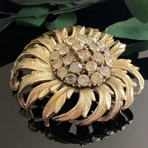 Vintage Coro Chunky Gold Plated Flower Rhinestone… - image 3