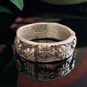 Vintage Sterling Silver Chunky Floral Band Ring Size 7