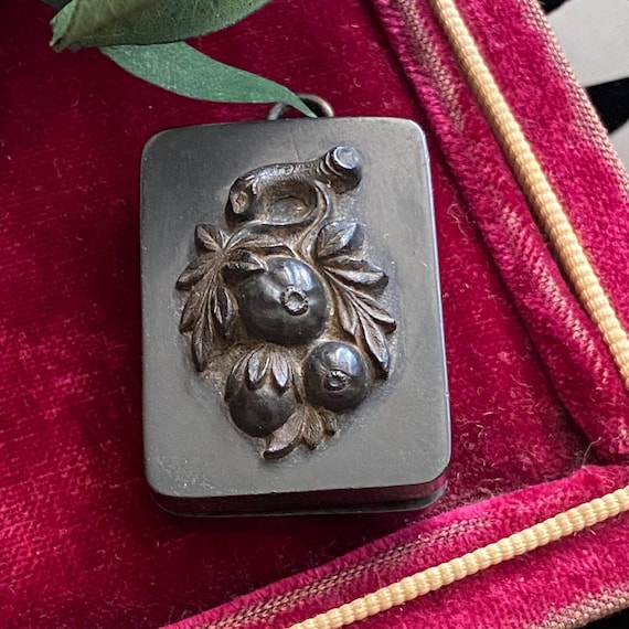 Antique Victorian Vulcanite Rectangular Pomegrana… - image 2