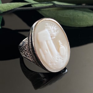 Antique 18k White Gold Rebecca at the Well Shell Cameo Ring | Size 7 | 7.6 Grams