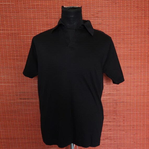 buttonless polo shirt