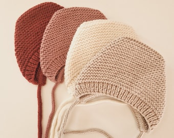 Handstickad babymössa, babyhatt i ull, present till nyfödd, varm babymössa, höst/vinter, handgjord babymössa, många färger
