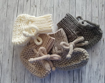 Socken,  Babysocken,  Handgestrickte  Babysocken  aus 100% Wolle, Neugeborene,  Geschenk