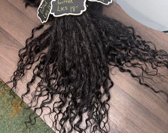 Human loose wave loc extensions ( 20 locs per bundle, varies sizes and lengths )