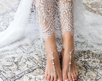 Silver Barefoot sandals, rhinestone barefoot sandals, Beach wedding, crystals and pearl footless sandals, barefoot jewelry, wedding shoes
