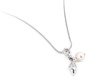 Pewter acorn necklace with a pretty fresh water pearl