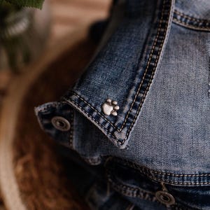 Pawprint pewter jacket lapel pin