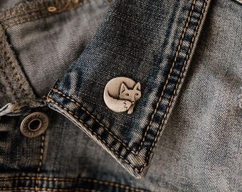 Fox Pewter Lapel jacket pin
