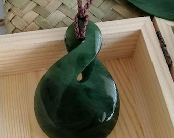 New Zealand Jade Greenstone Large Polished Twist Pendant (60mm L x 40mm W, Unisex)