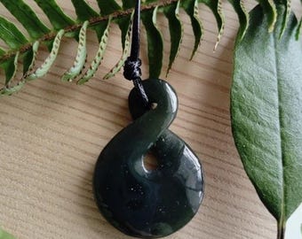 New Zealand Jade Greenstone Polished Twist Green Pendant (35mm L x 25mm W , Unisex)