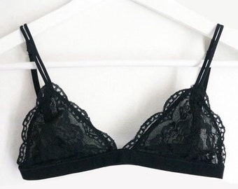 Lace triangle bralette (S/M)