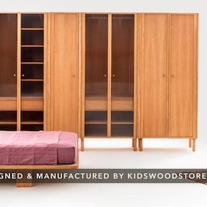 Juego de dormitorio Monaco Oak, conjunto de 7 piezas con chapa de roble y almacenamiento personalizable.