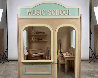 木製音楽教室プレイハウス + 子供用家具 | 25以上のテーマからお選びいただけます | オールインクルーシブのターンキープロジェクト