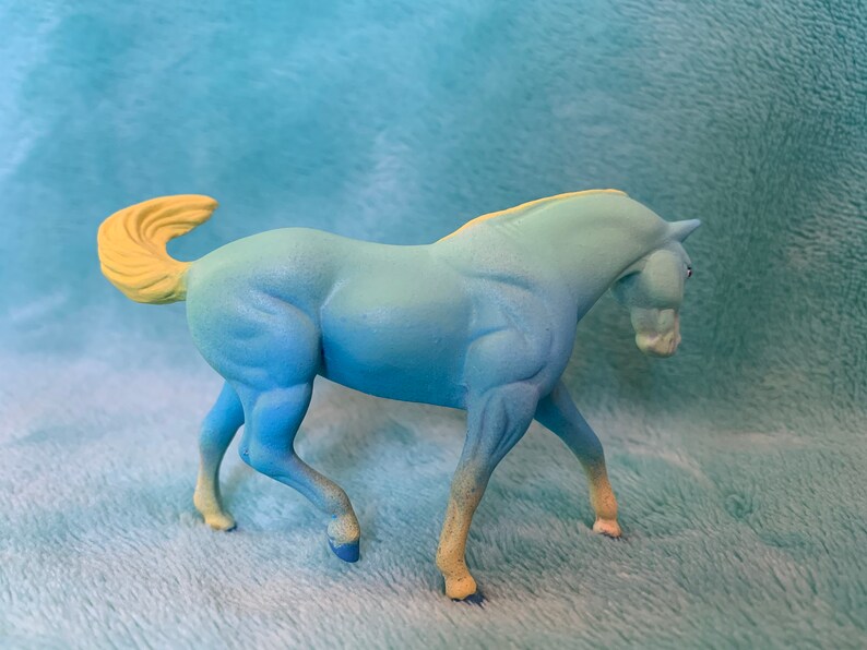 Breyer SpringEaster Themed Stablemate Decorator Customs!