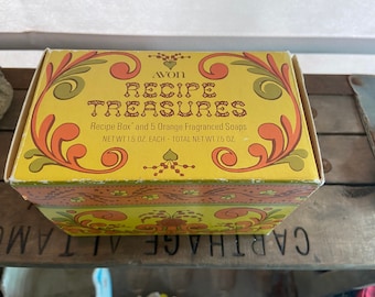 Vintage NOS Avon Recipe Treasures Recipe Box with 5 Orange Soaps, New Old Stock, Original Box, Original Packaging, Recipes, Baking, Cooking