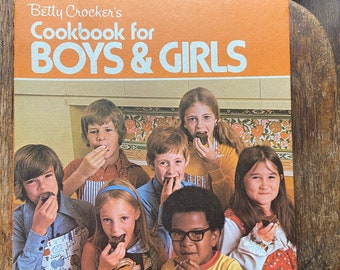 Vintage 1975 Spiral Bound, Betty Crocker's Cookbook for Boys & Girls, First Printing, Cooking, Baking, Kids in the Kitchen, Retro,