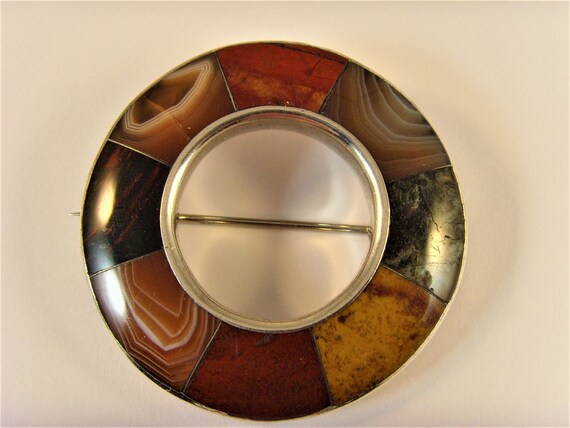 Antique Victorian silver Scottish agate brooch
