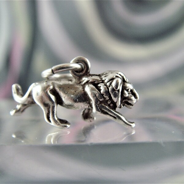 Vintage 1960s silver  "Lion"  charm