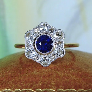 Antique Edwardian 18ct yellow gold & Platinum Diamond and Sapphire daisy Ring