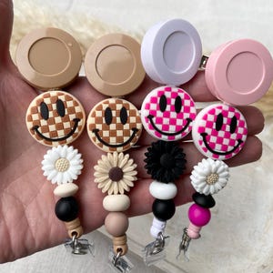 Retro Smile Checkered Beaded ID Badge Reel - Retractable Swivel Clip for Nurse, HCA, PSW, Office Clerk - Happy Face Office Badge Holder