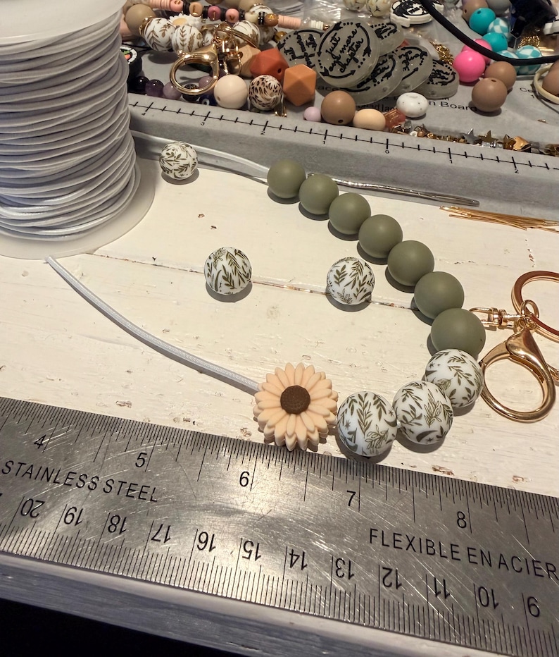 Neutral Beaded Wristlet Keychain, Silicone Leaf Daisy Bracelet Boho Key Holder image 5