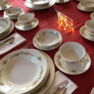 Vintage China Set Service for 8 / Homer Laughlin /  Georgian Eggshell, 7 Pieces in Each Setting / Made in U.S.A.