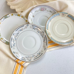 Feine Porzellanteller Mismatched Kleines Dessert Porzellan / Tee-Party-Geschirr / Set mit vier Teetassen / Untertassen (Saucer111)