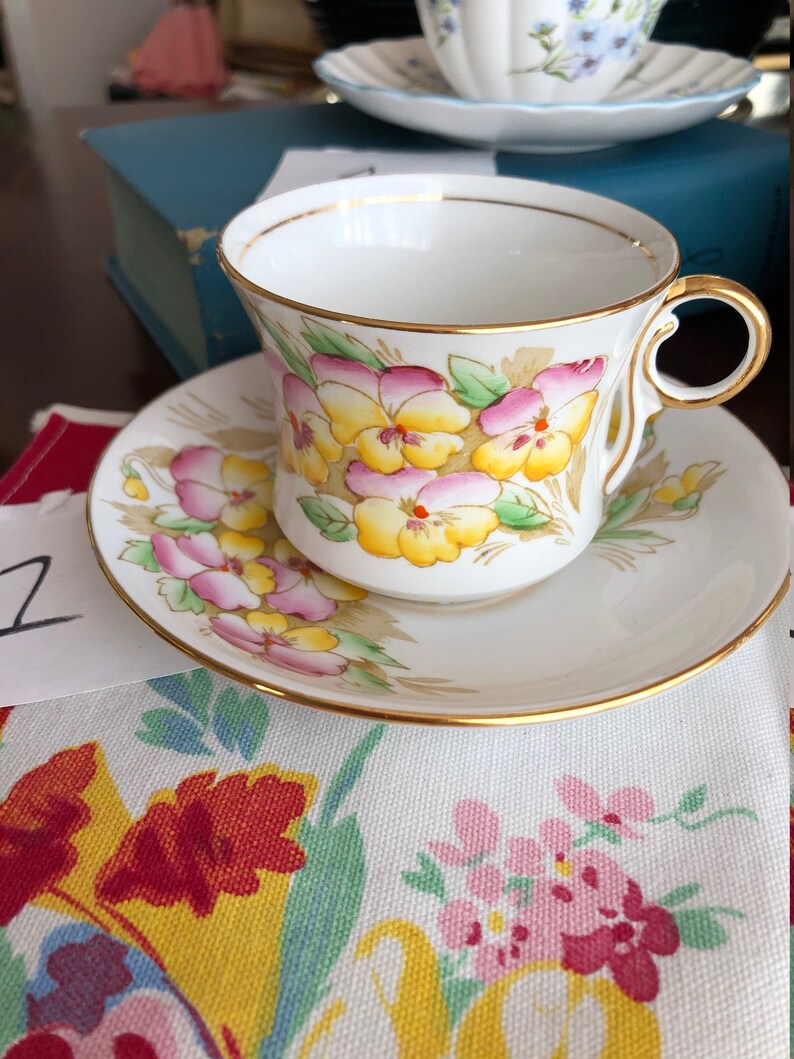 Vintage China Tea Cups Collectible Dainty Antique Tea Cups One Etsy