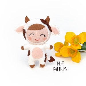 Baby Cow felt PATTERN pdf . Felt plush pattern .  Farm animals pocket doll foe todddler