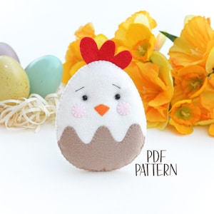 Easter Chick Egg felt PATTERN pdf . Easter chick basket stuffer sewing tutorial . Easter keycnain . Chicken hanging toy