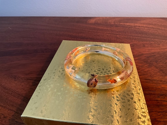 Vintage clear plastic bracelet with tiny shells i… - image 1