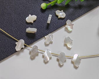 マザーオブパール ハムサ ハンドビーズ、8 x 10 mm ホワイトパールシェル ハンドビーズ、穴径 0.7 mm、MOP ハムサジュエリー、5～100個（オプション）、B747