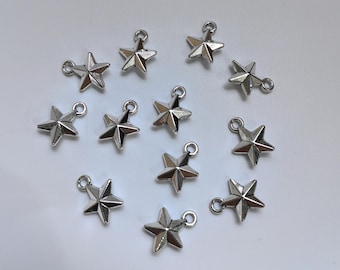 アンティーク シルバー 四角星チャームペンダント 25 x 30 mm 10 個