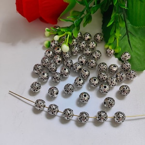 30 o 50pcs cuentas espaciadoras de metal de plata antigua, cuentas huecas de metal de 8 mm, cuentas nepalesas, cuentas de estilo tibetano, joyería diy, hallazgos, B263