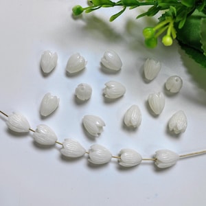 8x10mm Composite Resin Coral Flower Beads, White Pikake Beads, Carved Jasmine Flower Beads,  Resin Flower Beads, 20 - 500 pcs Optional. B722