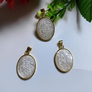 Mother Of Pearl Virgin Mary Cameo Pendant, 17x25 mm Carving Jesus Mother Charms, MOP Shell Oval Virgin Mary Charm, 1 - 30pcs Optional, C625