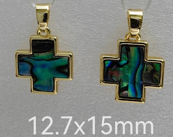 Kiara Jewellery - Collana con ciondolo a forma di croce con nodo celtico intarsiato con conchiglia di abalone verde naturale, su catenina da 45,7 cm, placcata in rodio non ossida