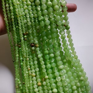 Smooth Green Malay Jade Beads, Gemstone Round Beads, 4 - 10mm  Bulk Lot Options,  DIY Bracelet Beads, 15&quot; Full Strand, A121