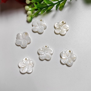 15mm Mother Of Pearl Flower Charms, White Shell Flower Charms, MOP Carved Flower Pendants, 5 - 30 pcs Quantity Options, Findings, Q688
