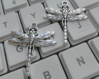 25 dijes de libélula de metal, dije de libélula de plata envejecida, dijes de insectos de 28 x 32 mm, joyería de libélula, suministros de joyería DIY, accesorios, C341