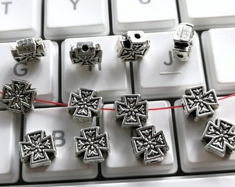30 o 50pcs cuentas cruzadas de doble cara, cuentas de corss de plata antigua, cuentas de cristianismo de metal, encanto cruzado pequeño de 8x8 mm, hallazgos, B005