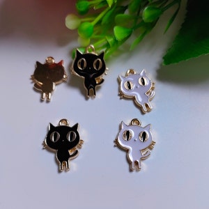 14x19mm Enameled Cat Charms,  Metal Cat Charms, Gold Cat Charms, Animal Charm, DIY Jewelry Making, 20 - 50 Pcs Optional, Findings, C557