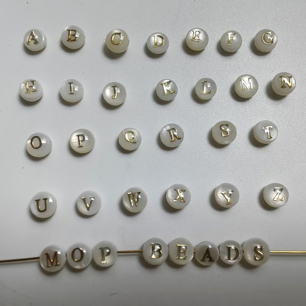 Perles alphabet nacre 6 mm, Coquillage blanc recto-verso avec lettres or, Perles lettres nacre A - Z, 2 - 260 pcs en option, B511