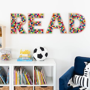 READ wall letters