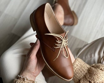 Chaussures en cuir pour femmes, fait à la main à partir de cuir naturel, derby à lacets, chaussures oxford à lacets pour femme - Sasora