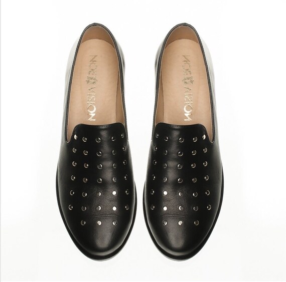 black colour loafer