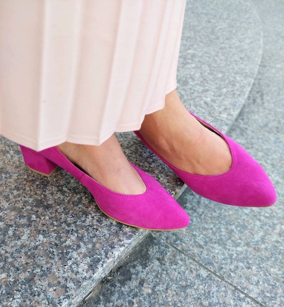 Salones de mujer en terciopelo zapatos fucsia tacones bajos Etsy México