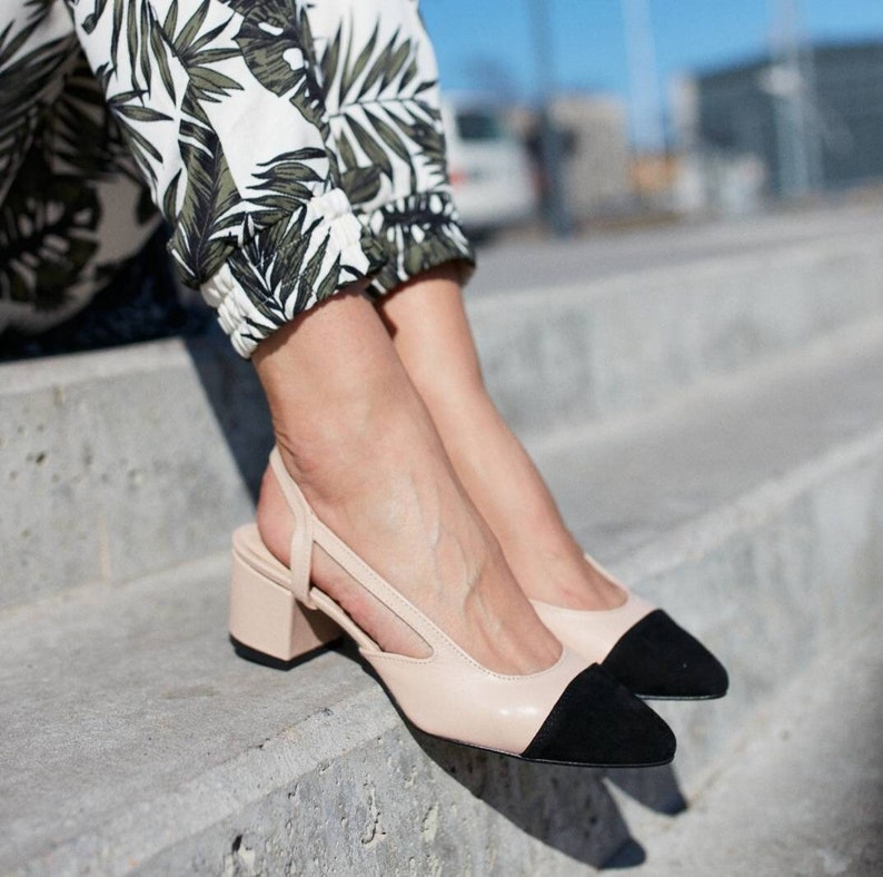 Women's leather pumps, low block heels, elegant office two-tone, black toe sandals, slingback in beige and black, office pumps Rimini black suede toe